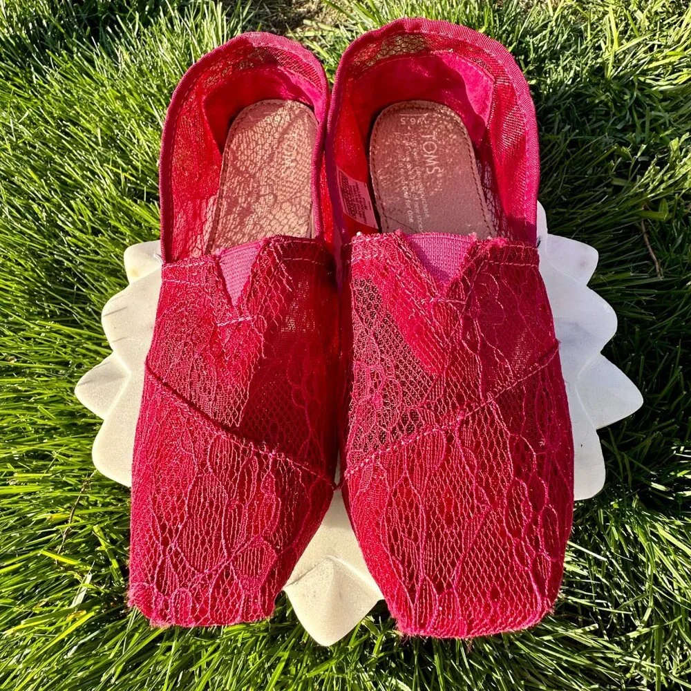 Toms Size 6.5 Shoes Womens Classic Slip On Raspberry Lace Comfort Casual Flats R